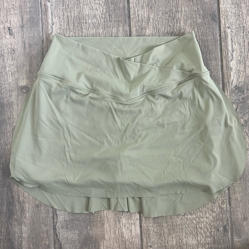 Halara skirt size M